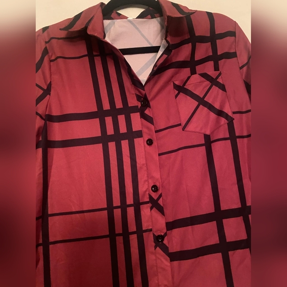 Button down blouse - Picture 2 of 4